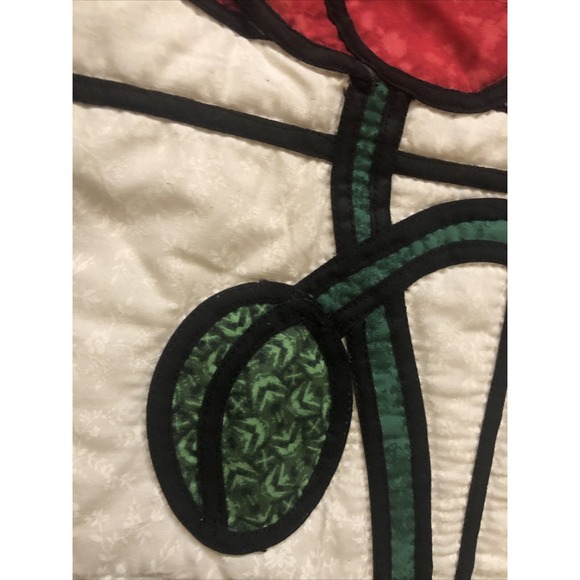 Quilted Poppies Wall Hanging Homemade Hand Quilted 21X32 Beautiful!